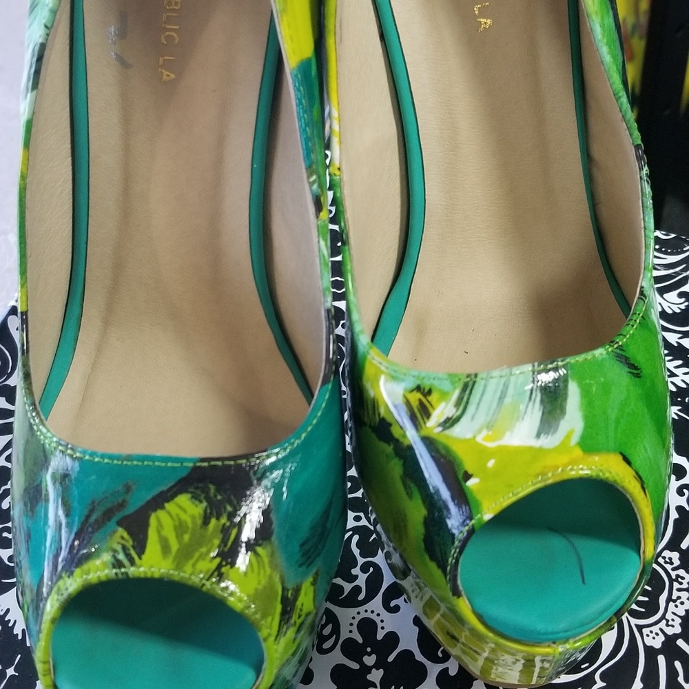 Shoes